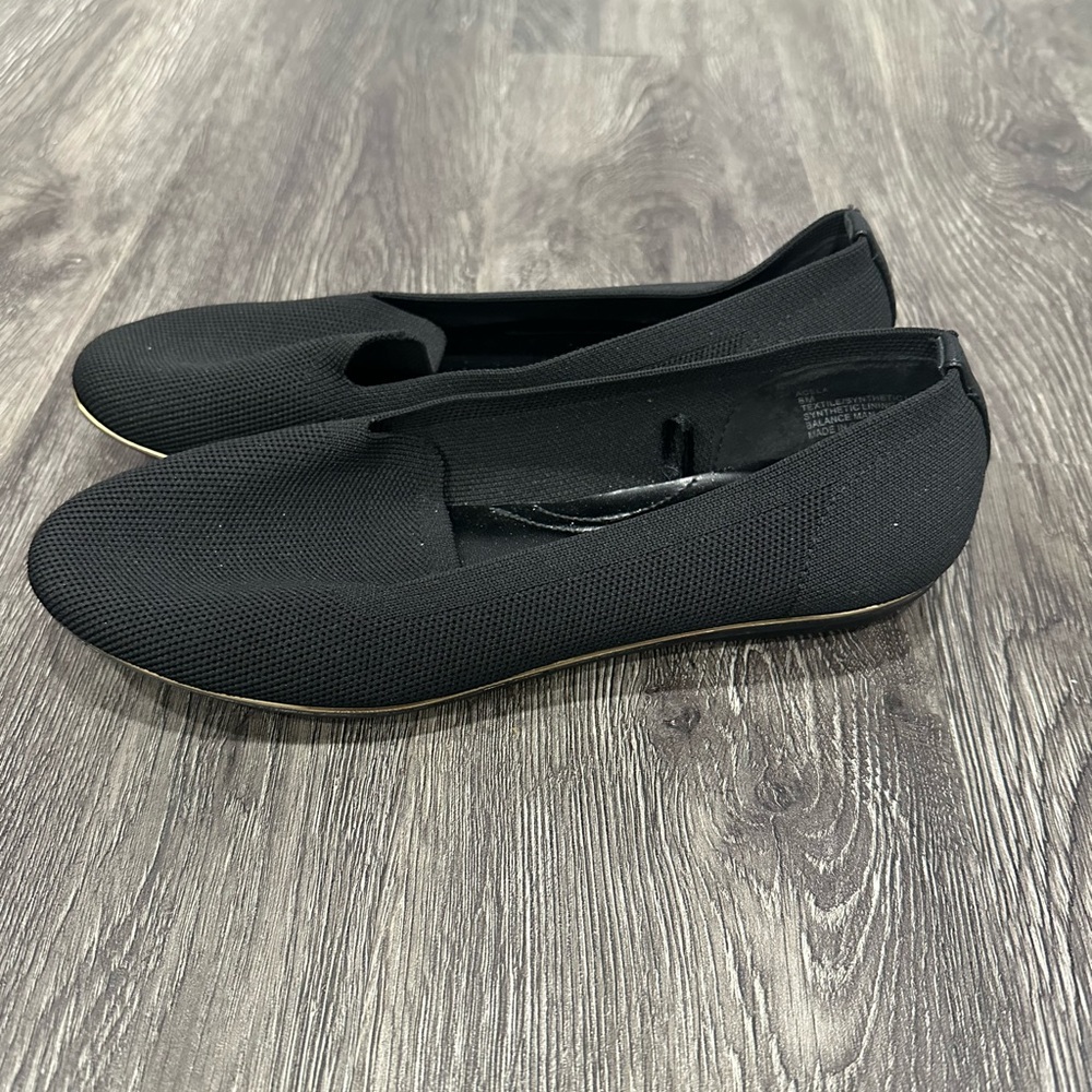 Black Rivet Classic Black Flats Size 8